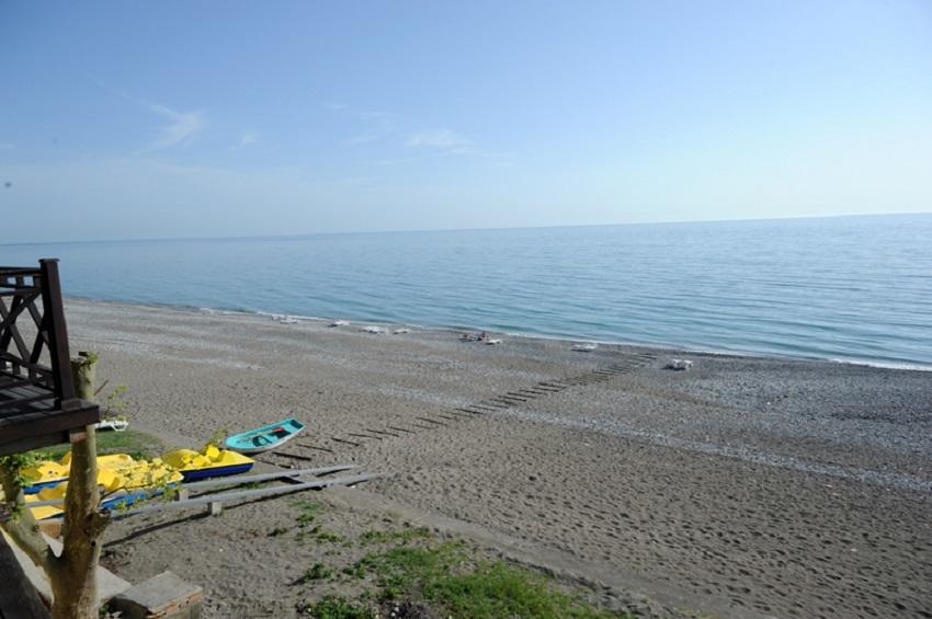 Lazurniy Bereg Hotel Gagra Bagian luar foto